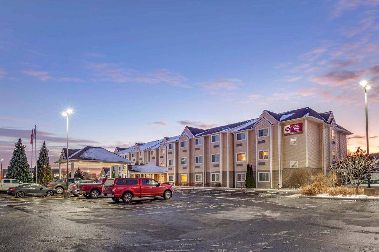Best Western Plus Woodstock Inn & Suites Exterior photo